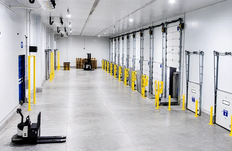 Centros de distribución refrigerados con panel aislado